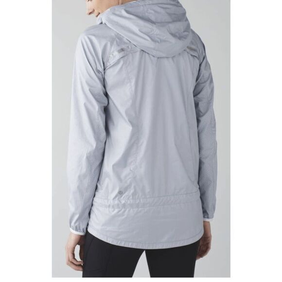 NWOT LULULEMON ATHLETICA Miss Misty Jacket II Size 10 - Picture 2 of 4
